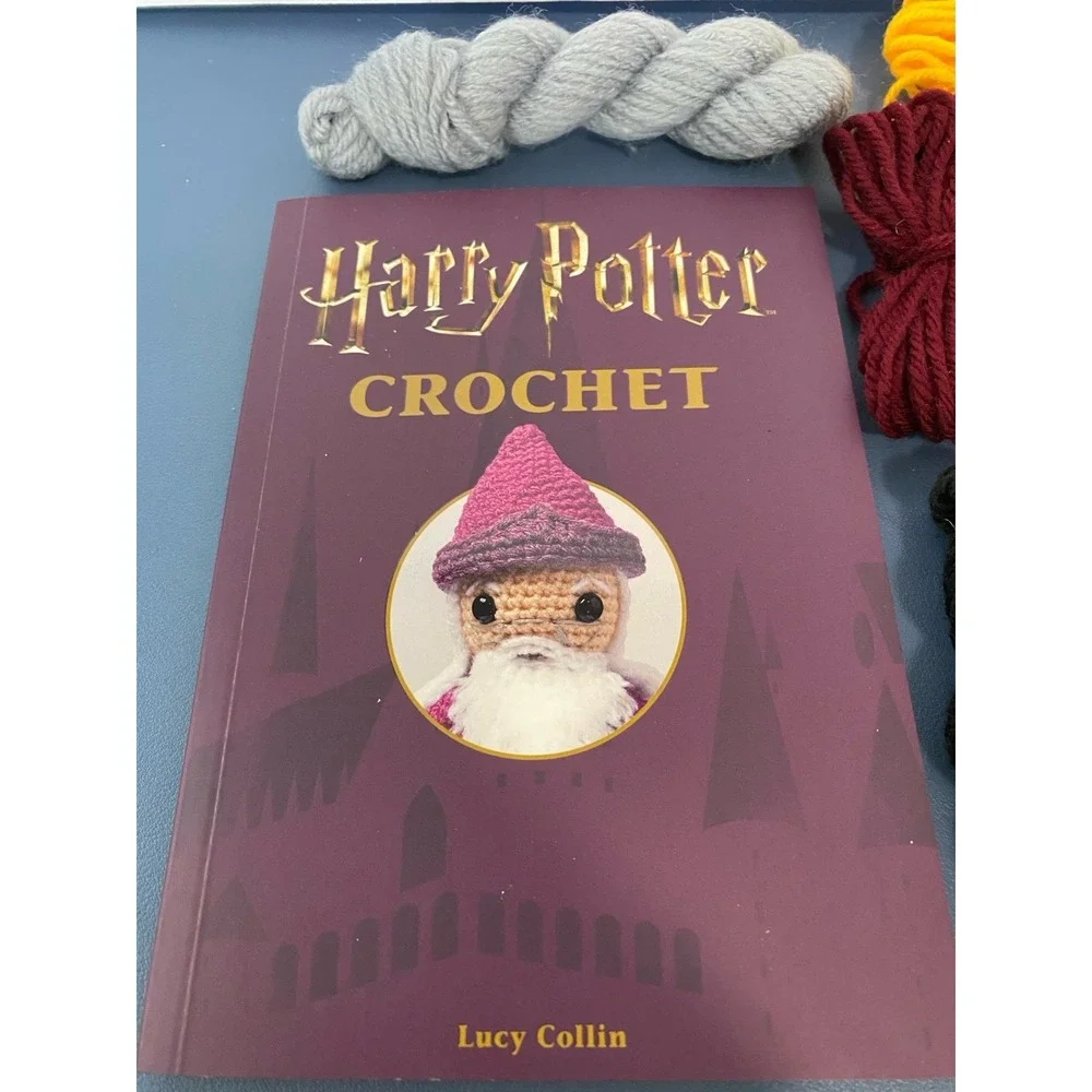 Harry Potter Crochet Manual 14 Projects Thunder Bay Press ISBN 978-1-68412-887-7
